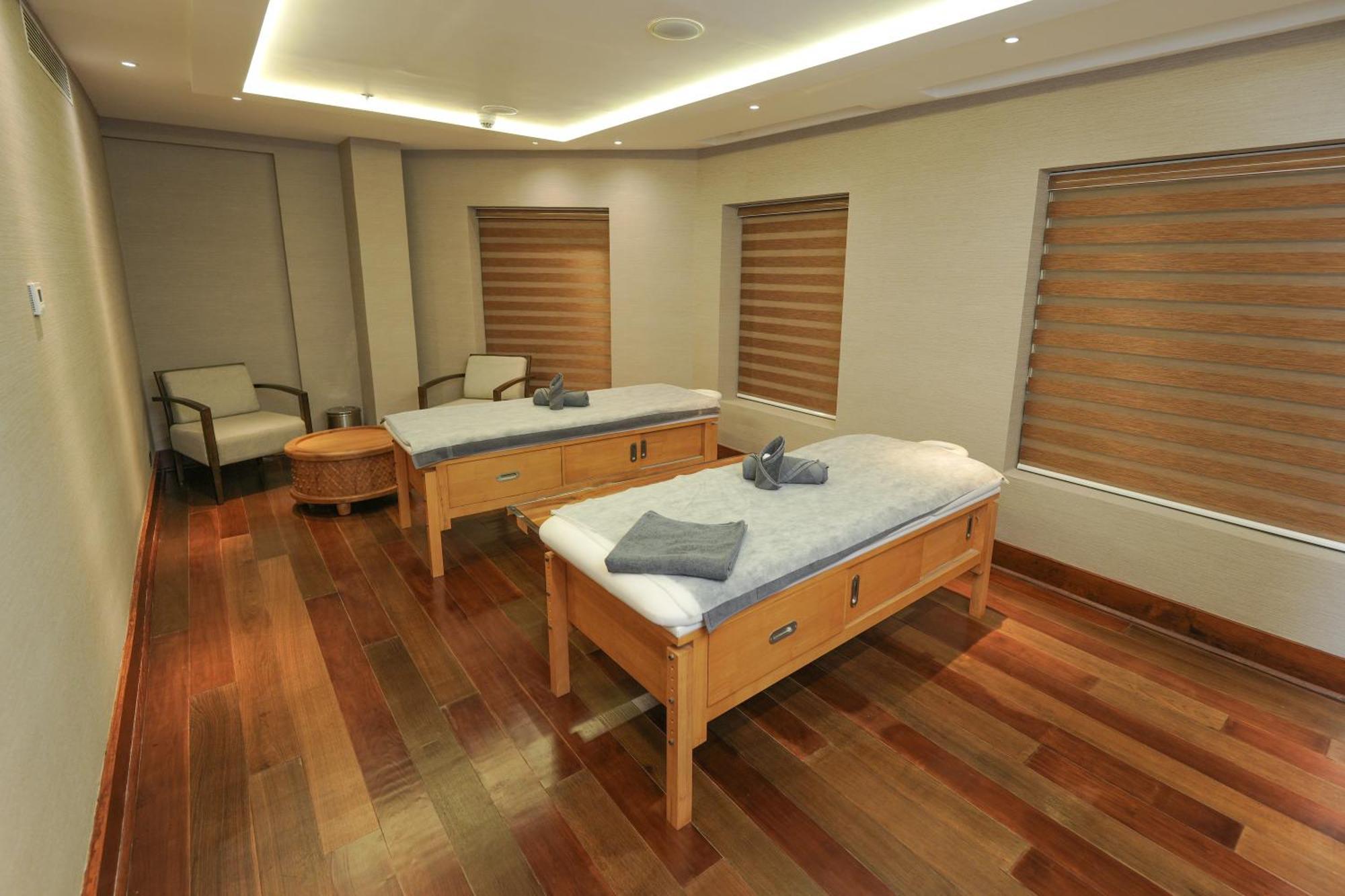 Gokulam Grand Trivandrum Thiruvananthapuram Екстериор снимка