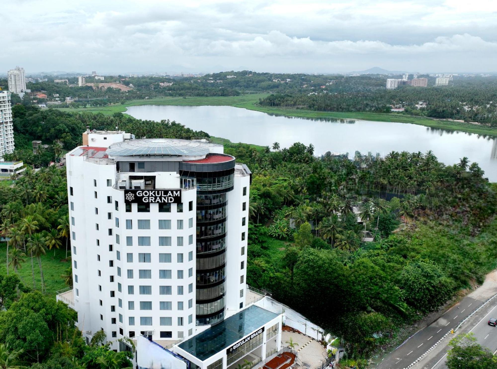 Gokulam Grand Trivandrum Thiruvananthapuram Екстериор снимка